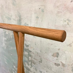 KL.2.2 160cm, Minimal Kleiderständer, Clothes Stand, Eiche-Oak-Nussbaum-Walnut-Shirt Stand-Dress Stand image 6