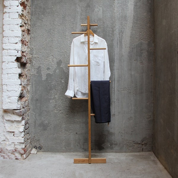 The TB.25 - Coat Stand / Valet Stand , Garderobe, Garderobenstander, Stummer Diener