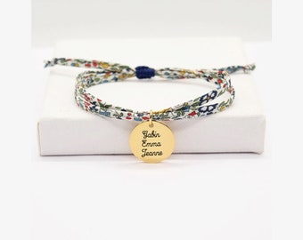 Cadeau personnalisé pour Maman, Bijou maman, Fête des mères, Bracelet liberty gravé personnalisé cordon Katie & Millie avec médaille