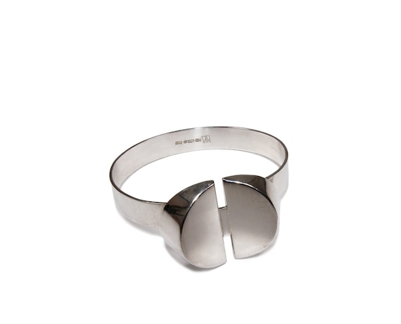 Modernist Urpo Kajander Kaunis Koru Silver Bracele