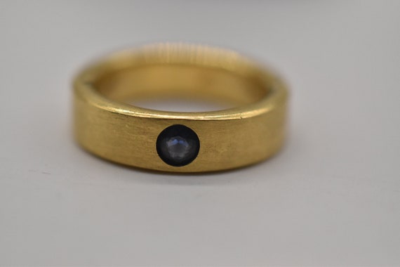 18k Yellow Gold Sapphire  Size 10 wide band Ring - image 1