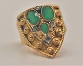 Stunning Vintage Egyptian Revival 18k gold Emerald Rough Cut Diamond RIng