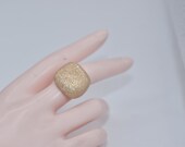 Vintage 18k Gold Sparkle Statement Dome Ring