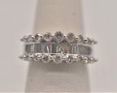 14k white gold w over 1 ct round & baguette diamond ring