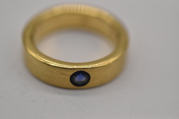 18k Yellow Gold Sapphire  Size 10 wide band Ring - image 4