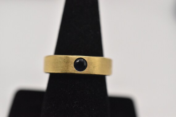 18k Yellow Gold Sapphire  Size 10 wide band Ring - image 7