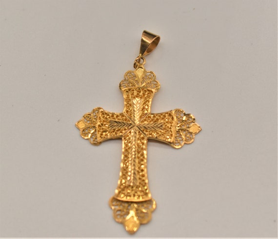 Made 22k 11.2g Yellow Gold Cross 