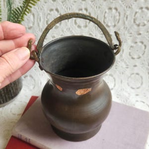Vintage Copper Vase with Brass Handle, Small Cachepot Urn, Cottagecore Planter, Rustic Farmhouse Decor, Dark Academia Vignette