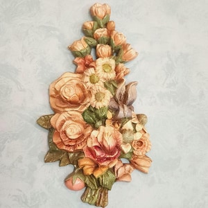 Floral bouquet vintage wall plaque, vintage flowers wall decor, cottage garden wall decoration, bunch flowers wall art, Mothers Day gift.