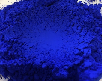 Ultramarinblått matt pigment, kosmetisk färgämne för nagellack, hantverk, smink, ögonskugga, läppar, tvål. Målartillbehör.