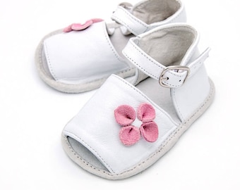White Leather Baby Sandals, Pink Flower, Newborn Girl Crib Shoes