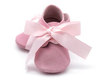 Pink baby shoes, toddler shoes, birthday shoes, baby shower gift, kids shoes, birthday gift, birthday outfit, soft sole newborn shoes