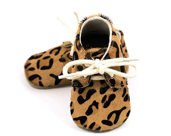 Leopard baby girl oxford shoes, baby mocs, brown moccasins for baby girls, crib shoes, baby girl birthday shoes, baby shower gift