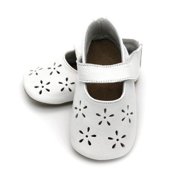 Precious white baby shoes, leather Mary Jane, baptism shoes, christening shoes,  toddler girl shoes, shower gift, birthday gift