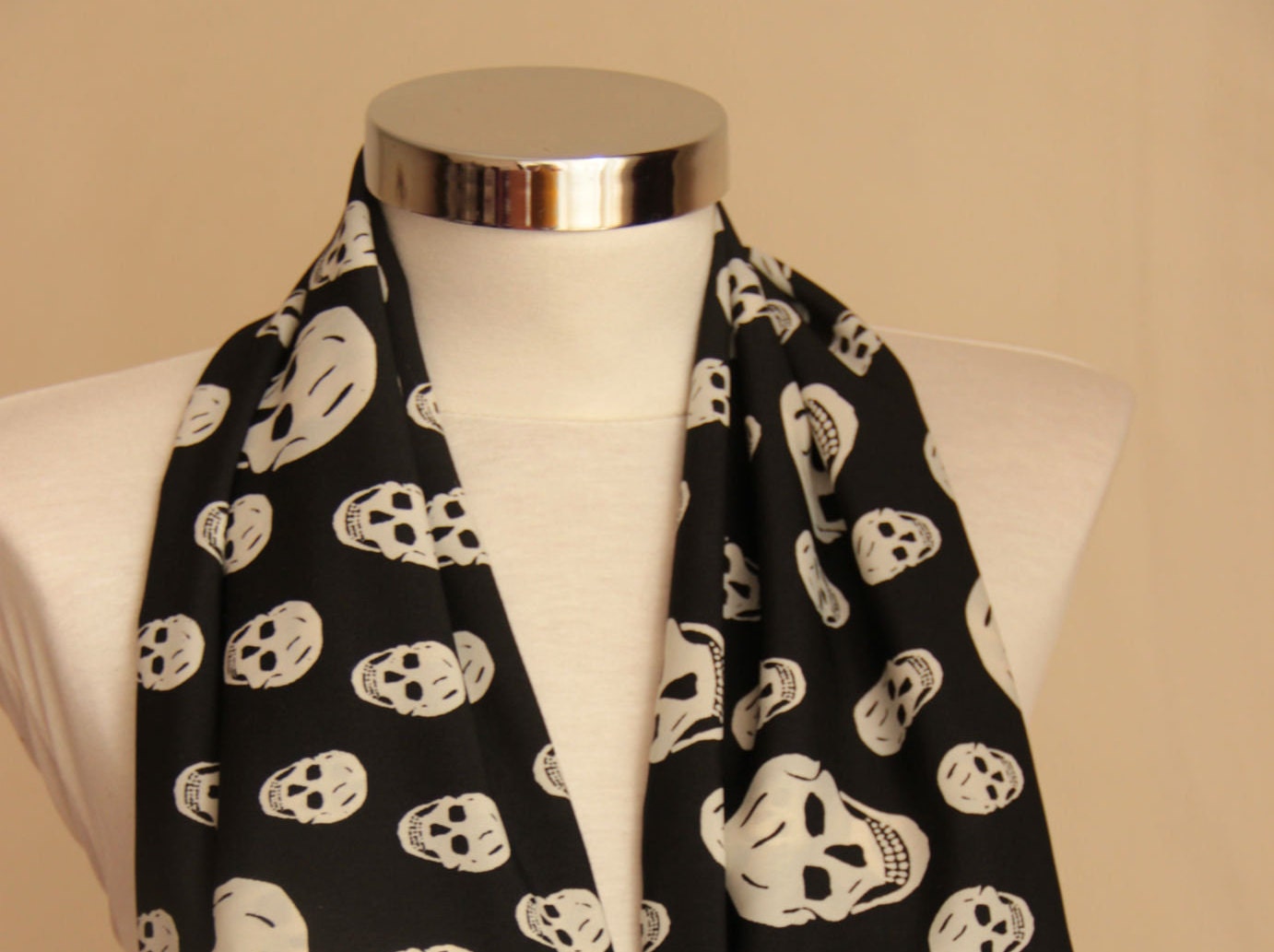 Skulls Design Scarf Women Fashion Accessories Halloween Gifts Infinity Scarf Christmas Gifts Krep Fabric for Unisex Skull Printed Etsy Canada