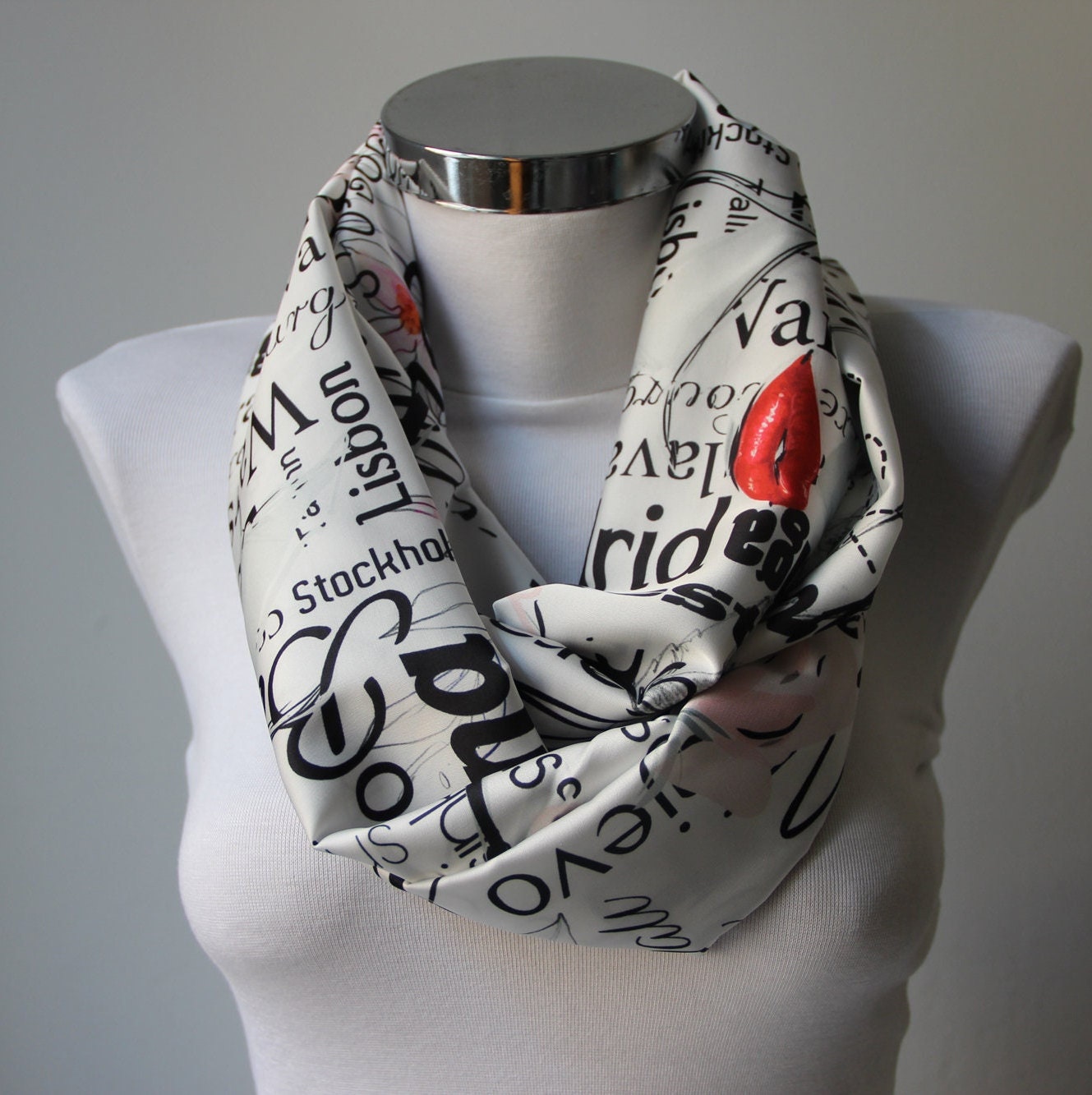 Infinity Scarf, Hand Writing and Lips Design Scarf, Fashion Drawing ...