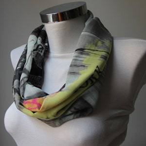 Infinity Scarf, Misty City Edition Pattern, New York City Prented Scarf, Artistic Prented Scarf, Circle Neck Warmer, Chiffon Fabric Gifts
