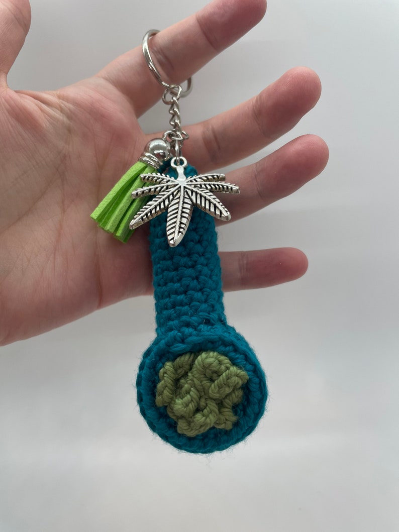 Weed pipe keychain/weed/marijuana/key chain/stoner/stoner gift/present/smoke Blue
