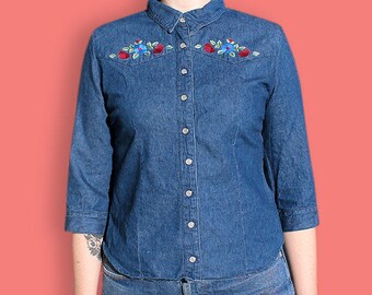 Chemise en Jean 90s - Chemisier Jean Bleu Foncé Brodée de Fleurs - Chemise Country Romantique 90s - Chemise Rodéo Western Broderies Florales