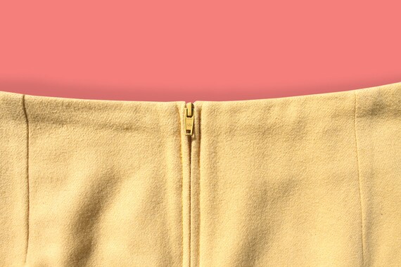 80s Yellow Mini Pencil Skirt - Office Mini Sheath… - image 8