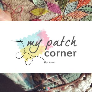 Puede incluir: Un logotipo para un negocio llamado "my patch corner" de susan. El logotipo presenta un parche de estilo acuarela colorido con un diseño de aguja e hilo.