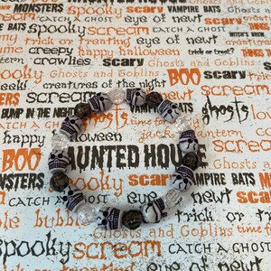 Halloween Beaded Bracelet- Skull Bracelet- Halloween Accessory- Costume Jewelry- Bracelets for Teens- Bracelets for Women