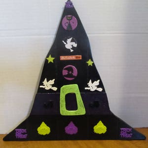 Halloween Witch Hat- Halloween Wood Decor-Halloween Decor- Halloween Wall Hanging- Halloween Wall Decor- Gifts for Halloween