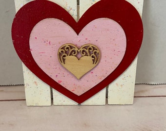 Valentine Picket Fence- Valentine Wall Hanging- Heart Wall Decor- Valentines Gifts- Tiered Tray Decor