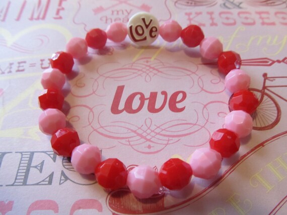 Valentine Bead Bracelet | Valentines Bracelet | Love Bracelet | XOXO |  Beaded Bracelet | Stretch Bracelet