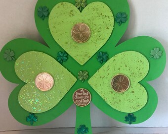 St Patrick Day Decor- Shamrock Wood Decor- Shamrock Wall Hanging- Door Decor- Gifts for Women- St Patrick Day Gifts