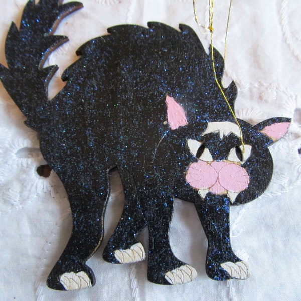 Black Cat Wall Hanging- Gifts for Her- Gifts for Halloween- Gifts for Women- Halloween Wood Decor- Wreath Decor- Halloween Wall Hanging