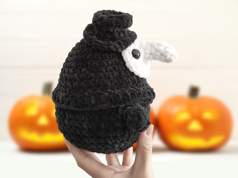 Plague Doctor crochet pattern, halloween crochet pattern, creepy doll pattern, amigurumi pattern image 4