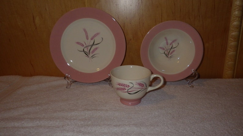 Used Cup Vintage Homer Laughlin Pink Wheat Dishware Cavalier Radiance Berry Bowl and Dessert Plate