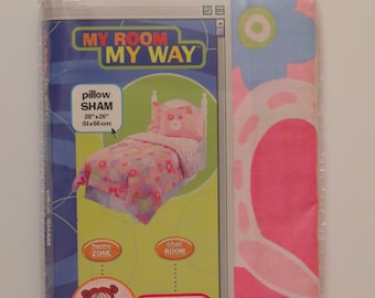 Vintage "Popsicle Floral" pillow sham -New in package