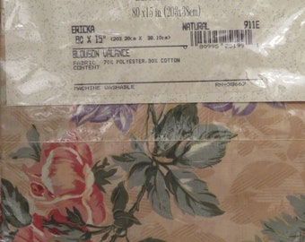 Vintage Floral Erika Blouson valance -New in package