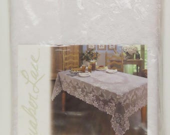 Vintage Quaker Lace 'Lorelei' floral 60" by 84" tablecloth -New in package