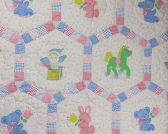 Vintage Teddy Bear quilted blanket