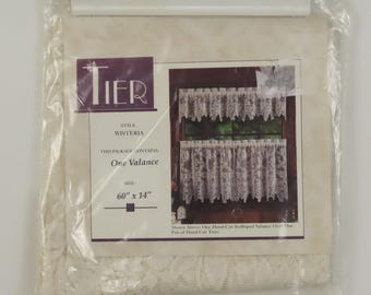 Vintage Quaker Lace "Wisteria" floral valance -New in the package