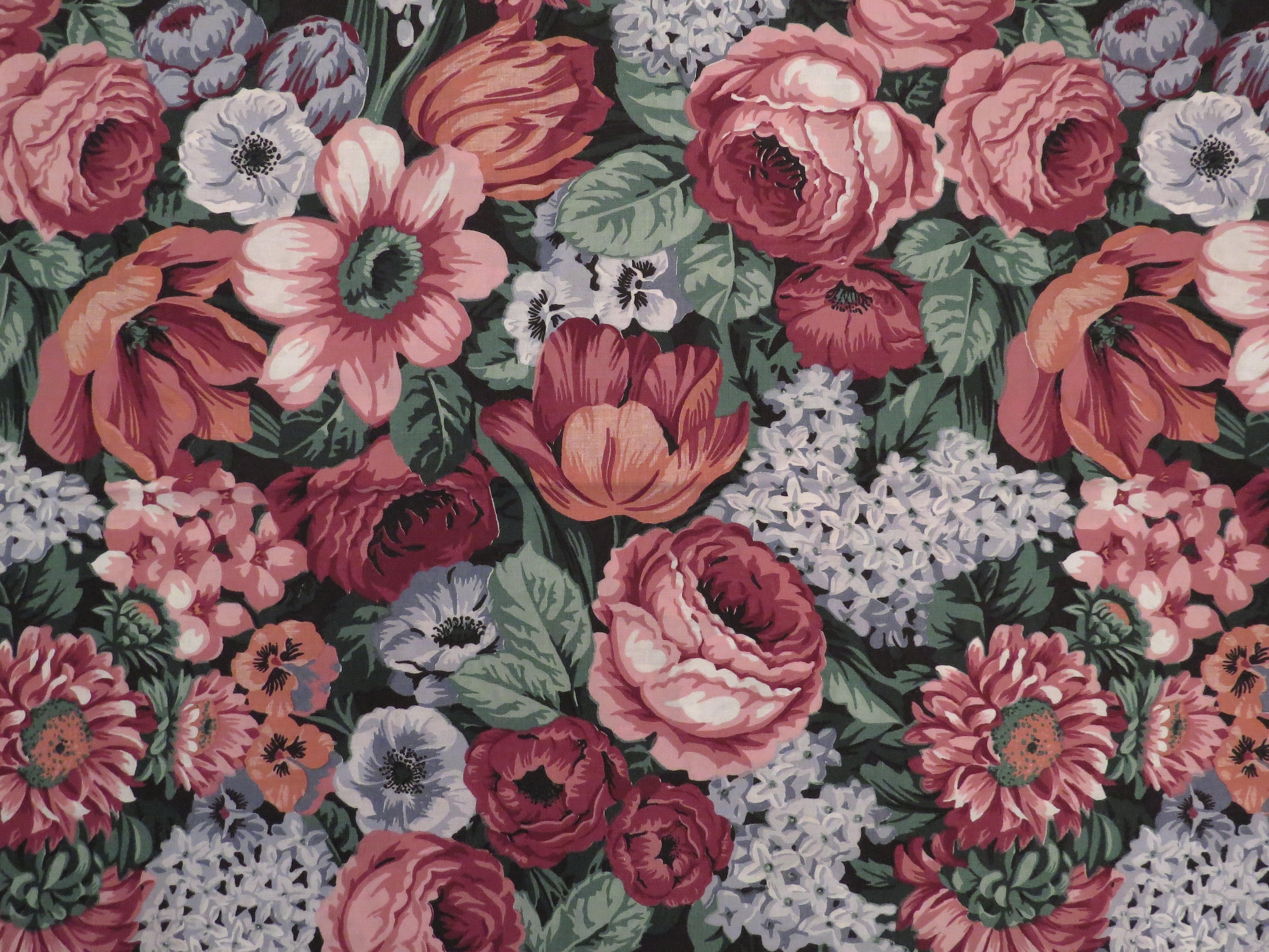 Set of 2 Vintage Floral pillowcases