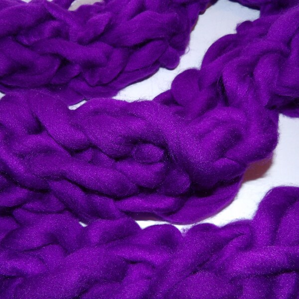 Violett Chunky übergroßen Schal. Arm gestrickt Merino 100 % Wolle, handgemachte Schal Jumbo Garn, extreme stricken, Riesigen Schal