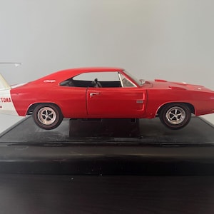 ERTL 1968 DODGE Charger R/T 1 OF 1650 EUR 118,74 - FR