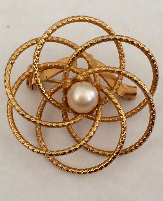 Vintage brooch spiral flower pearl center mid 60s 