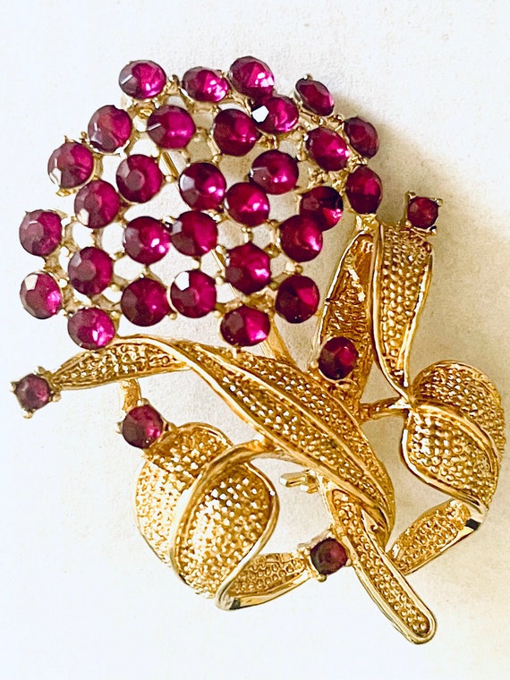 Vintage floral grape rhinestone cluster brooch bea