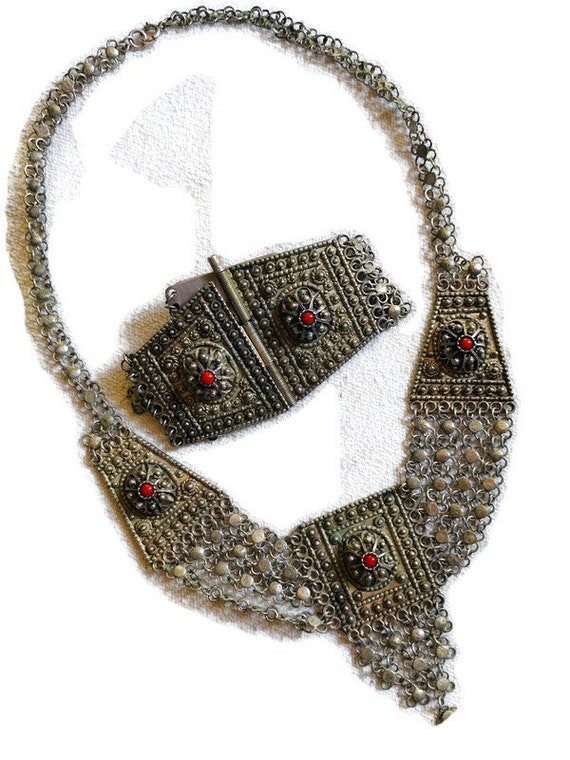 Vintage Israeli tribal sterling necklace & bracele