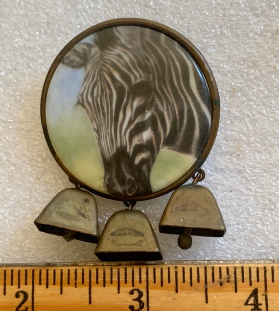 Vintage Brooch with Zebra Drawing & Delightful Be… - image 5