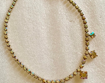 Collana girocollo Weiss AB con strass, ideale per matrimonio, fidanzamento o occasioni speciali, in ottime condizioni.