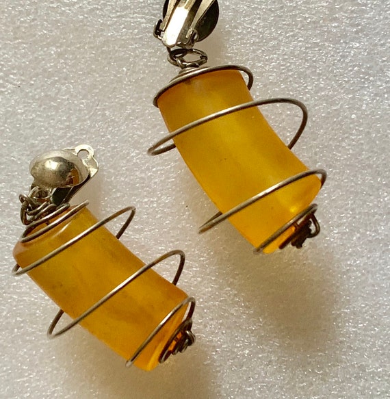 Vintage lucite amber earrings caged with steel sp… - image 8