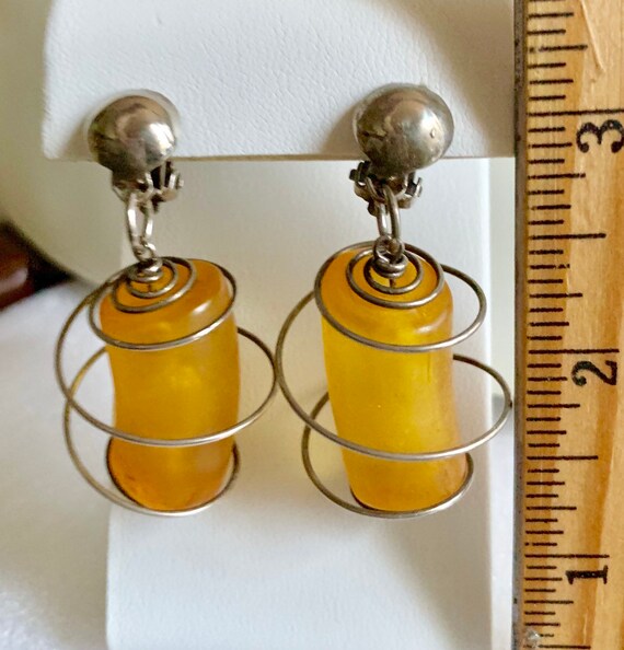 Vintage lucite amber earrings caged with steel sp… - image 4