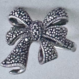 Sterling silver & marcasite bow ring. US size 9.5. 925 sterling ring w/marcasite.  Sterling silver ring. Gift for her.