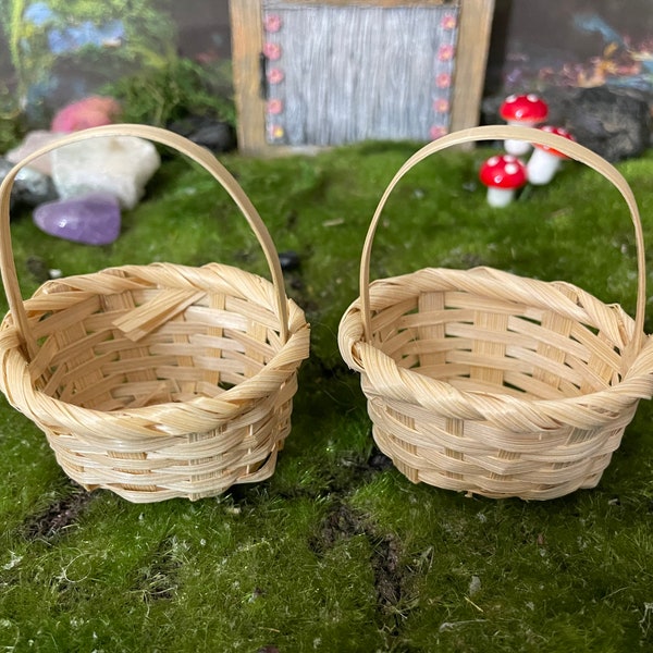 Miniature baskets for crafts, dollhouse, fairy garden